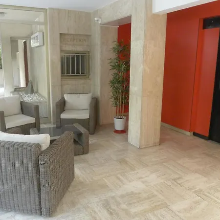 A 100 Metres De La Et De La Croisette Appartement *